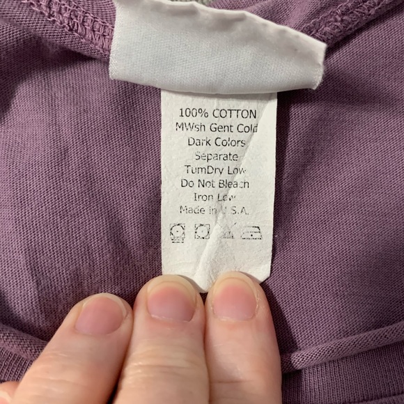 Fun ruffled shirt- eggplant - size L - Picture 4 of 6